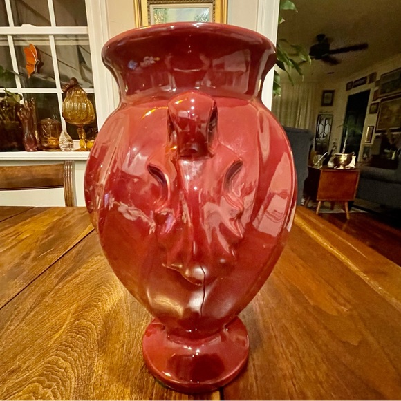 Vintage Haeger Pottery Urn Style Vase. Cranberry Glaze - Picture 5 of 14
